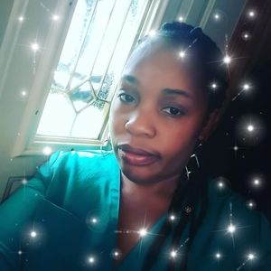 Meet your Posher, Deanna